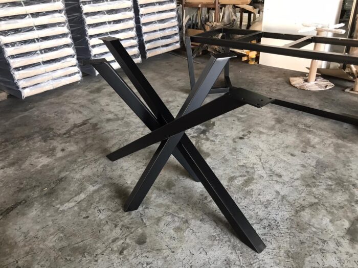 Customized Metal Table Leg
